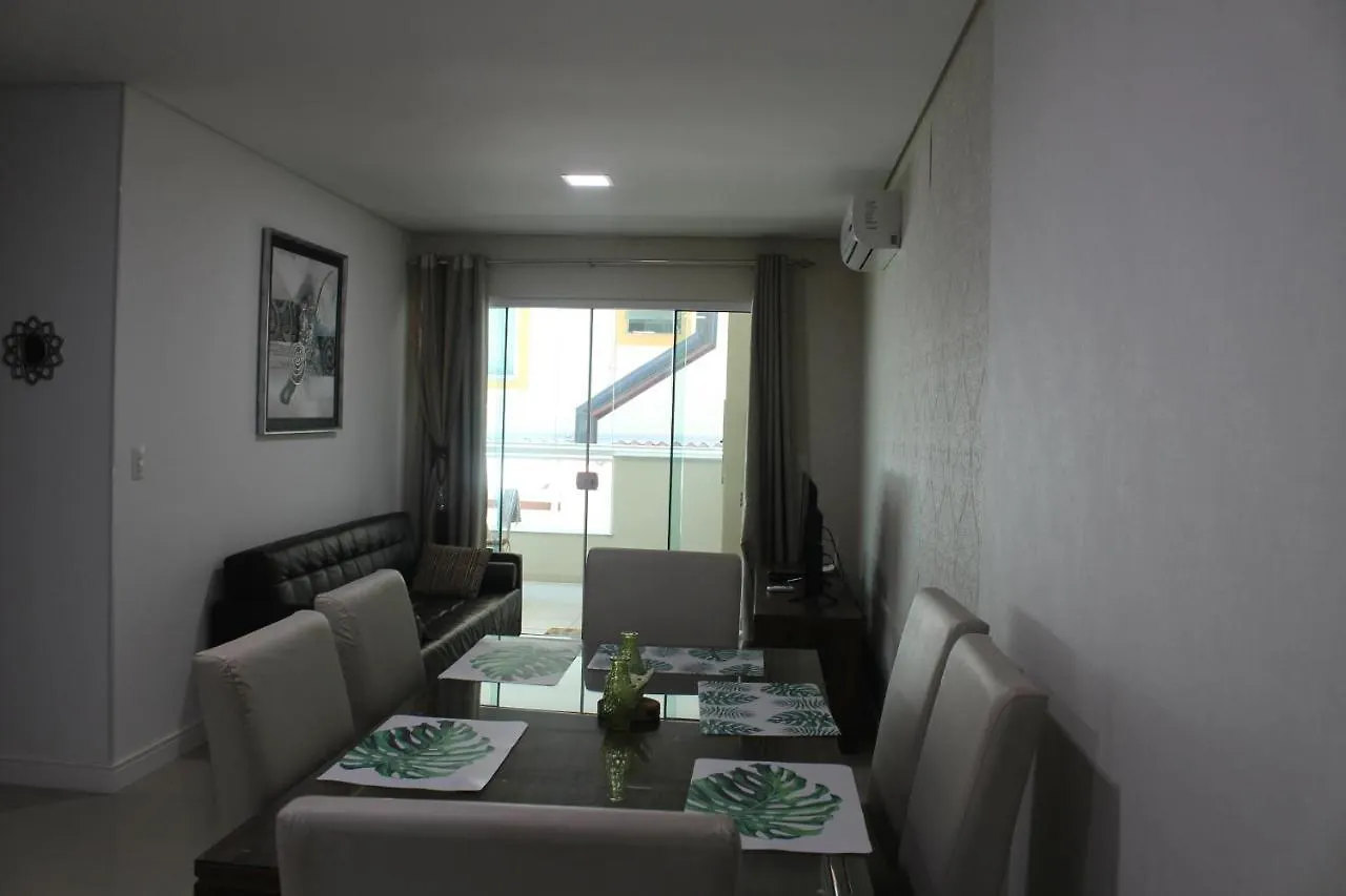 Residencial Quebec Apartment Bombinhas